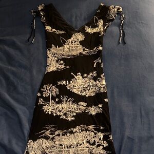 Guess Brand Elegant Black and White Printed Dress